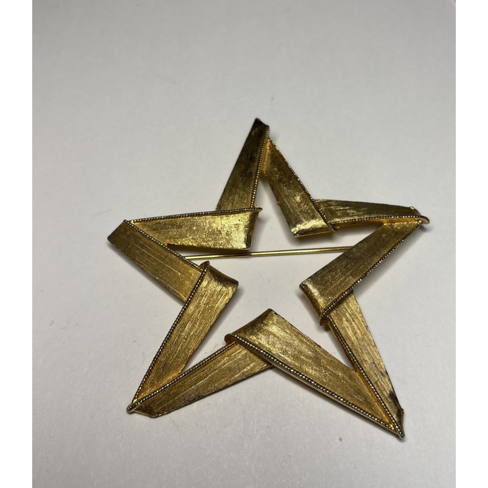 Vintage Signed LIA Goldtone Black Enamel Large STAR Shape Pin Brooch 3"